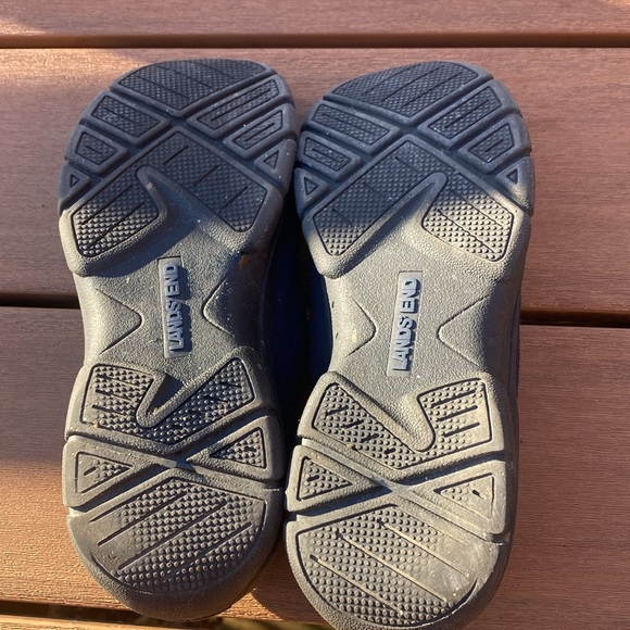 Women’s Lands End suede casual moc - Picture 4 of 4